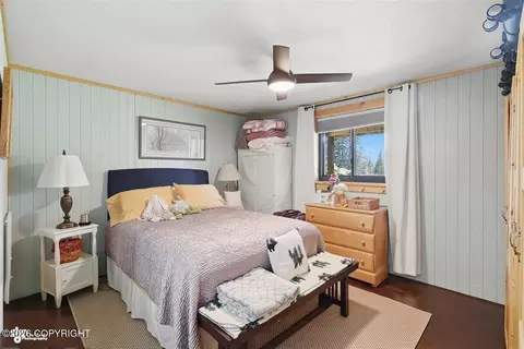Bedroom - 16389 Easy St, Ninilchik, AK 99639 photo 3 of 3