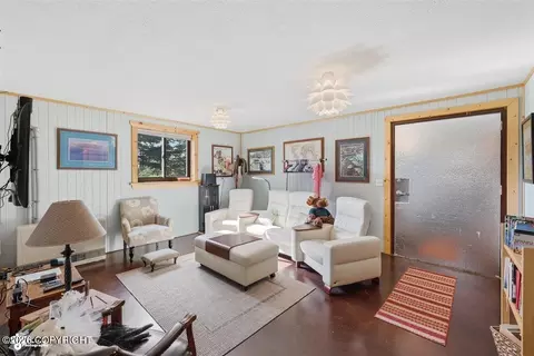 Living - 16389 Easy St, Ninilchik, AK 99639 photo 7 of 7