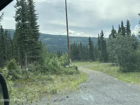 68 Tok Cut-off Highway, Slana, AK 99586