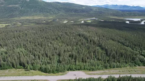 68 Tok Cut-off Highway, Slana, AK 99586