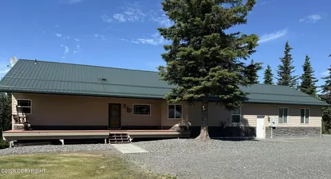 47853 Buddy Roe Ct, Kenai, AK 99611