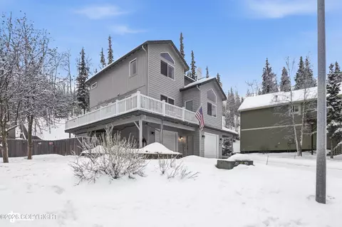Exterior - 19407 Trail Bay Dr, Eagle River, AK 99577 photo 2 of 8