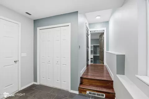 Entry Way - 19407 Trail Bay Dr, Eagle River, AK 99577 photo 2 of 6