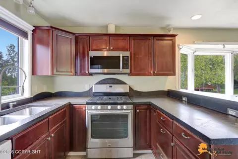 Kitchen - 19050 Twenty Grand Rd, Eagle River, AK 99577 photo 5 of 5