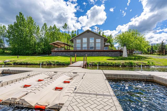 5268 S Big Lake Rd, Wasilla, AK 99654