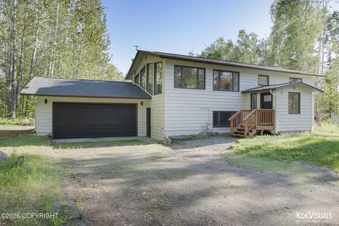 1700 W Suburban Dr, Wasilla, AK 99654