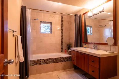 Bath - 3051 E 112th Ave, Anchorage, AK 99516 photo 3 of 4