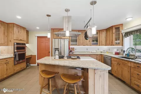 Kitchen - 911 E Fairview Loop, Wasilla, AK 99654 photo 4 of 11