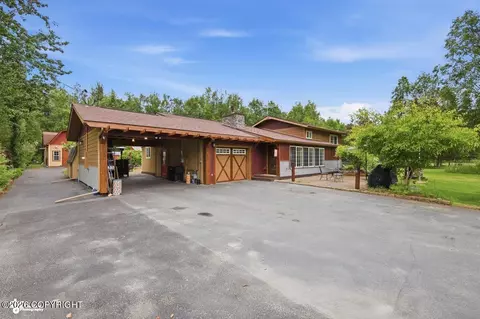911 E Fairview Loop, Wasilla, AK 99654