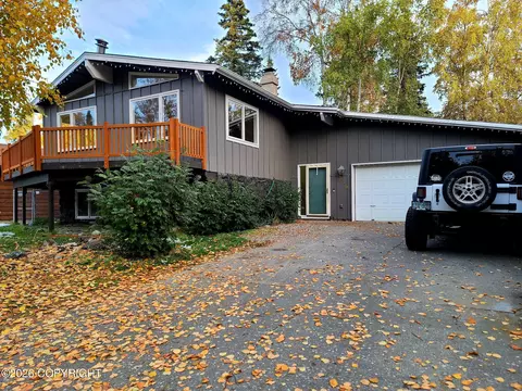2419 Glenkerry Dr, Anchorage, AK 99504