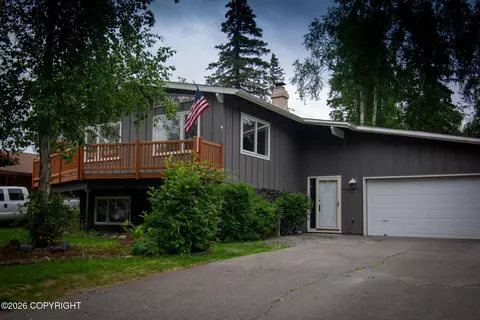 2419 Glenkerry Dr, Anchorage, AK 99504