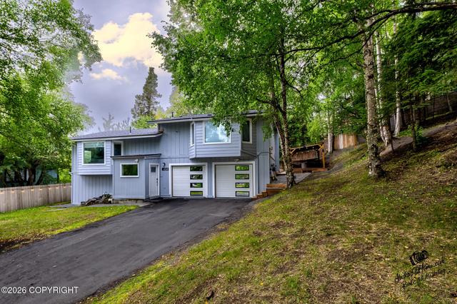 4341 Edinburgh Dr, Anchorage, AK 99502