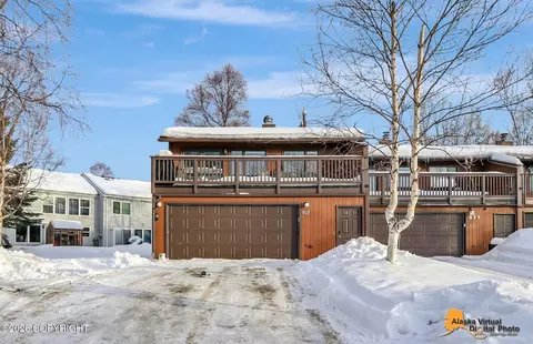 915 Jayme Ct, Anchorage, AK 99518