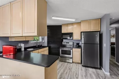 4619 E 9th Ave, Anchorage, AK 99508 photo 11