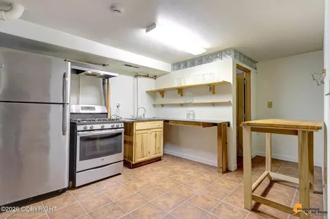 1558 E St, Anchorage, AK 99501 photo 23