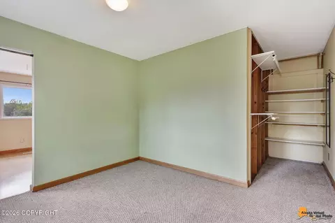 1558 E St, Anchorage, AK 99501 photo 48
