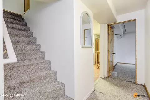 1558 E St, Anchorage, AK 99501 photo 22