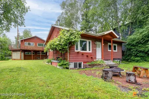 1558 E St, Anchorage, AK 99501 photo 4