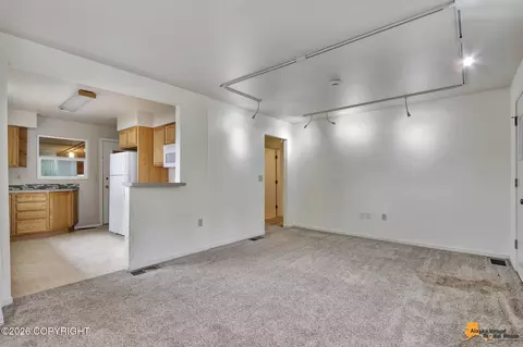 1558 E St, Anchorage, AK 99501 photo 9