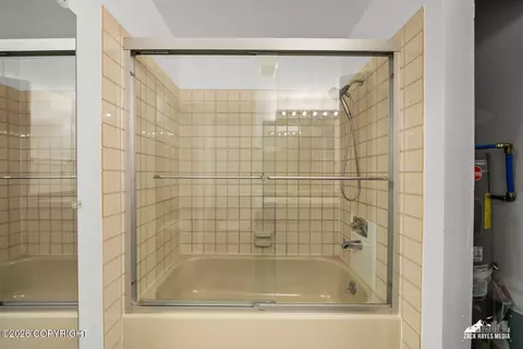Bath - 201 Barrow St #209, Anchorage, AK 99501 photo 2 of 4