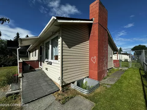 Exterior - 109 E Harvard Ave, Anchorage, AK 99501 photo 3 of 8