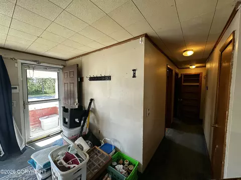 Entry Way - 109 E Harvard Ave, Anchorage, AK 99501 photo 1 of 3