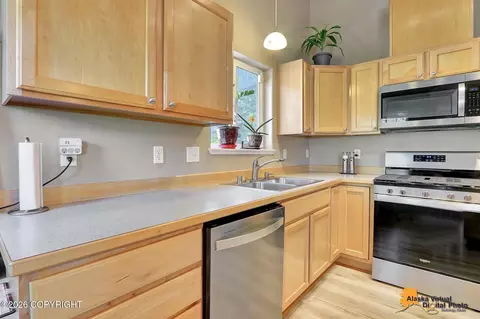 11745 Galloway Loop # 16, Eagle River, AK 99577 photo 12