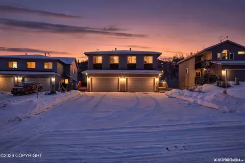 20573 Mountain Vista Dr, Eagle River, AK 99577