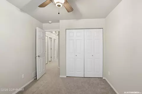 Bedroom - 20573 Mountain Vista Dr, Eagle River, AK 99577 photo 2 of 9