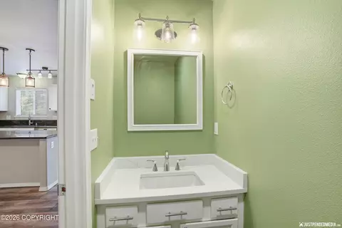 Bath - 20573 Mountain Vista Dr, Eagle River, AK 99577 photo 1 of 5