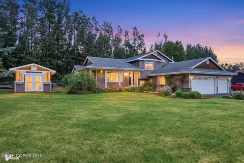 443 N Tiffany Dr, Palmer, AK 99645