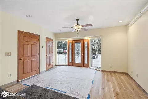 Living - 21928 Birchwood Loop Rd, Chugiak, AK 99567 photo 4 of 15