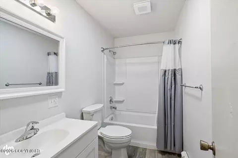 Bath - 21928 Birchwood Loop Rd, Chugiak, AK 99567 photo 1 of 4