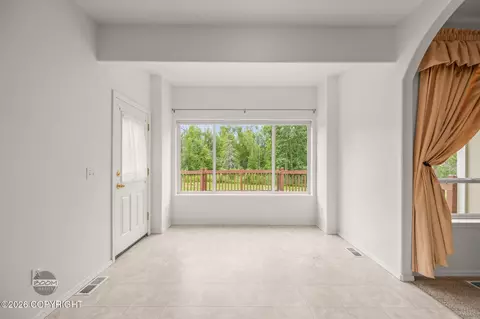 Living - 3556 E Serendipity Loop, Wasilla, AK 99654 photo 6 of 7