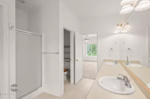 Bath - 3556 E Serendipity Loop, Wasilla, AK 99654 photo 2 of 2