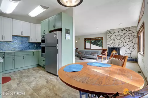 Kitchen - 10210 Ronald Pl, Eagle River, AK 99577 photo 2 of 6