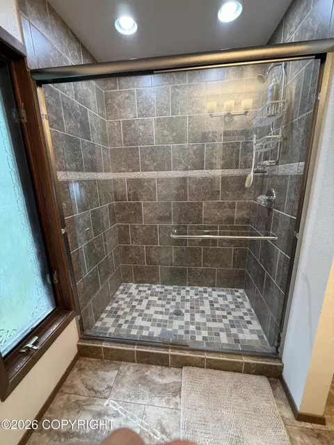 Bath - 10210 Ronald Pl, Eagle River, AK 99577 photo 1 of 4