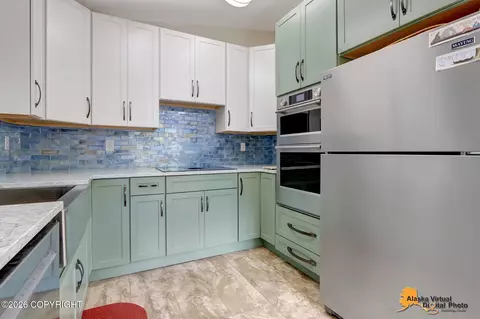 Kitchen - 10210 Ronald Pl, Eagle River, AK 99577 photo 5 of 6
