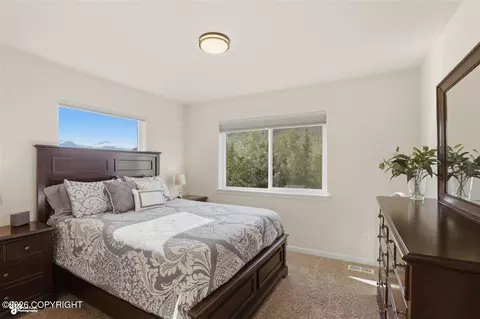Bedroom - 17873 Yellowstone Dr, Eagle River, AK 99577 photo 1 of 10