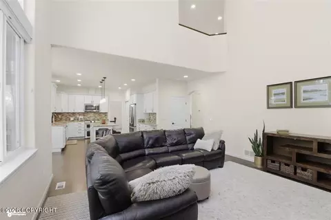 Living - 17873 Yellowstone Dr, Eagle River, AK 99577 photo 4 of 5