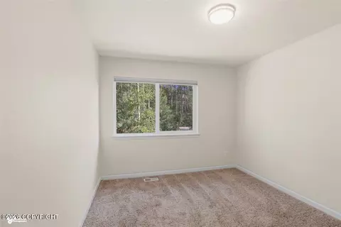 Bedroom - 17873 Yellowstone Dr, Eagle River, AK 99577 photo 4 of 10