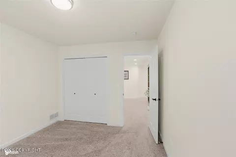 Bedroom - 17873 Yellowstone Dr, Eagle River, AK 99577 photo 5 of 10