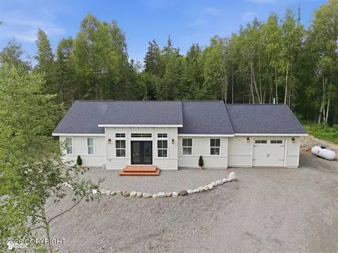 17413 W Marion Dr, Big Lake, AK 99652