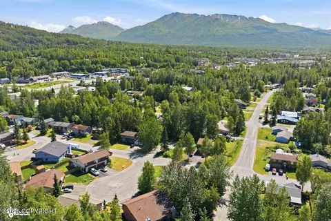16826 Riddell St, Eagle River, AK 99577 photo 6