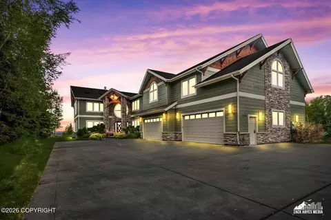 11184 Bluff Creek Cir, Anchorage, AK 99515