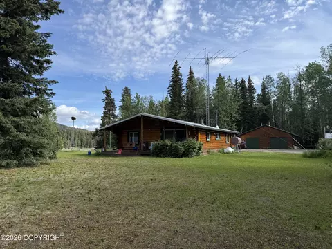 5855 Gold Rush Trl, Delta Junction, AK 99737