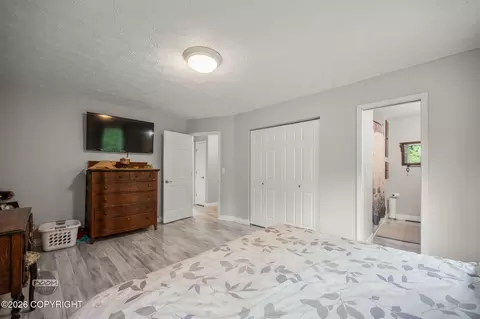 Bedroom - 11048 Buskin Cir, Eagle River, AK 99577 photo 5 of 6