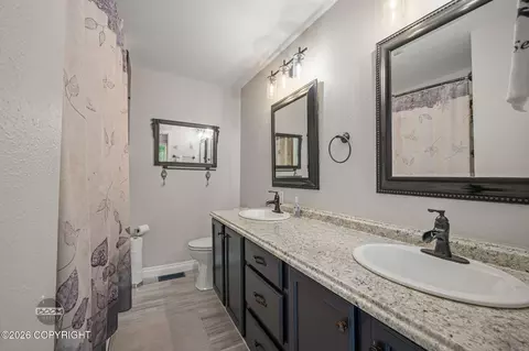 Bath - 11048 Buskin Cir, Eagle River, AK 99577 photo 2 of 5