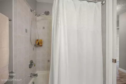 Bath - 11048 Buskin Cir, Eagle River, AK 99577 photo 5 of 5