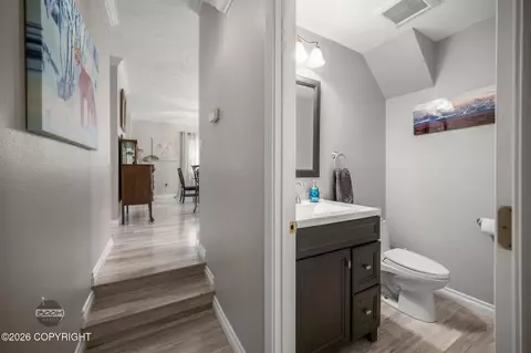 Entry Way - 11048 Buskin Cir, Eagle River, AK 99577 photo 2 of 11